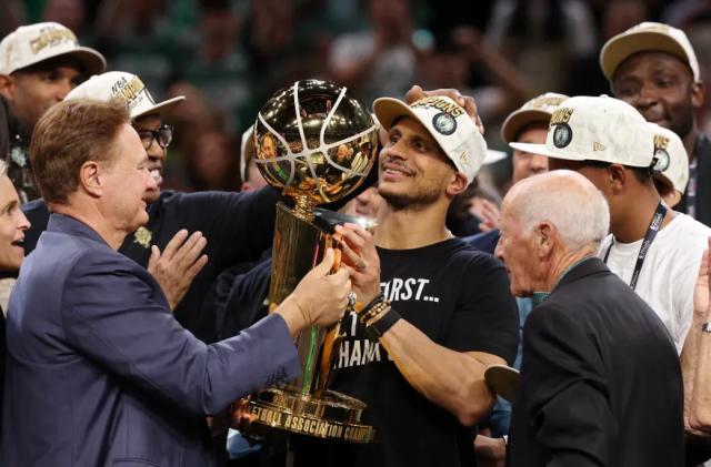 五星体育直播-哲学家！马祖拉：卫冕压力为0 不久之后我们都会死