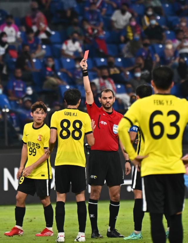 1650196997233057591.png 五星体育官网-严益唯:广州队“开除令”背后的“平庸之恶”